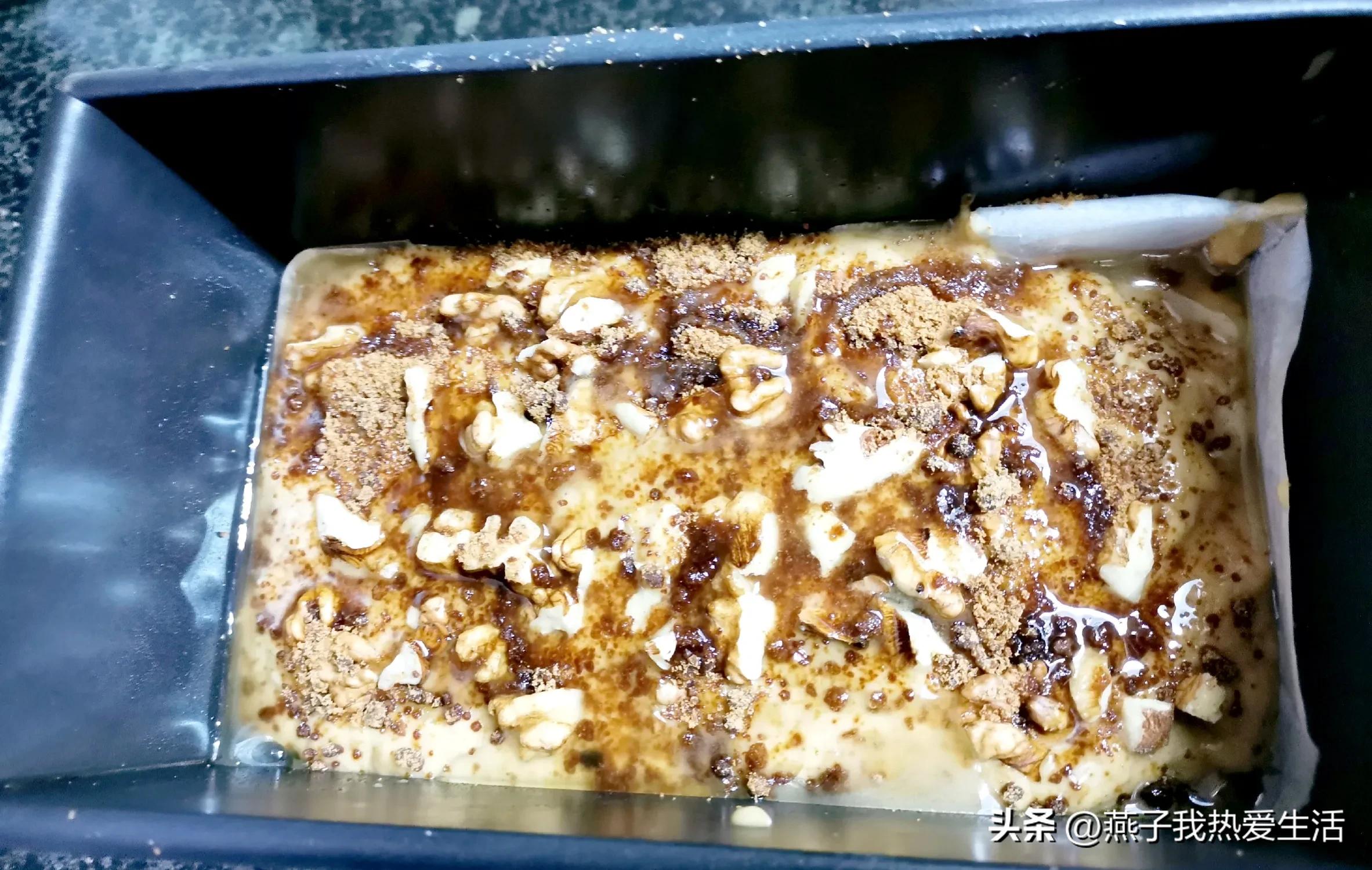 小蛋糕面包制作教程简单又好看,少糖少油香蕉蛋糕的家庭做法视频