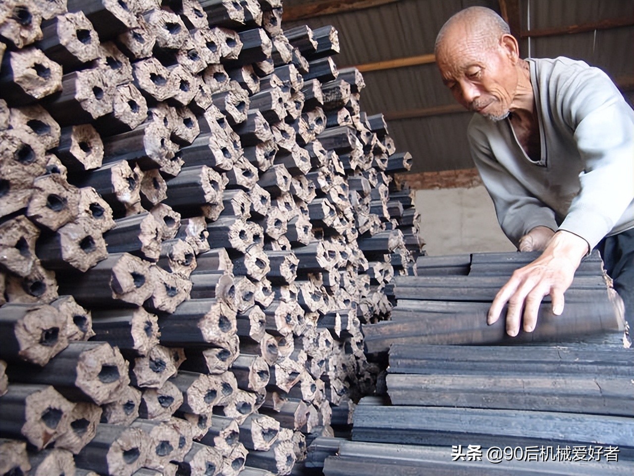 机制兰炭和机制木炭,秸秆机制木炭有销路吗利润大吗