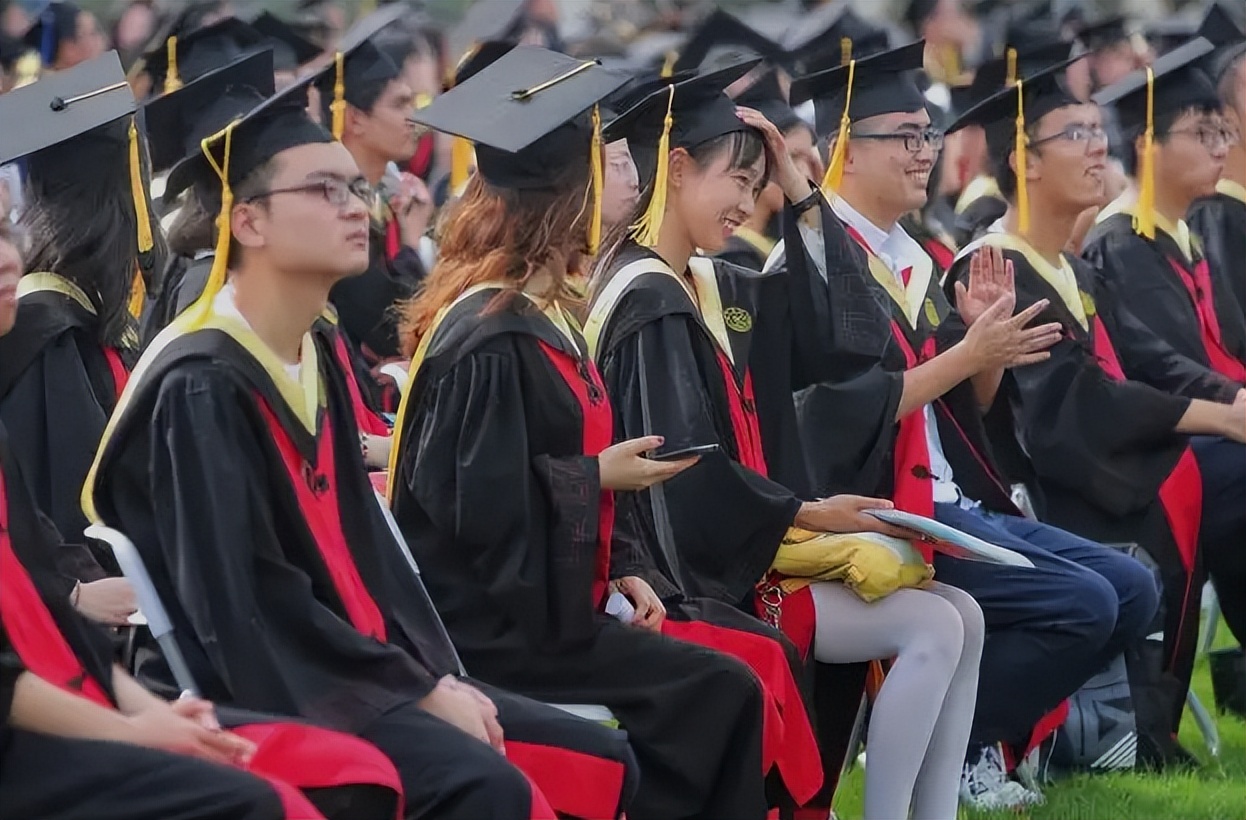 “停止对俄出售！”四大*草烟**公司宣告后，中国*草烟**：那我不客气咯