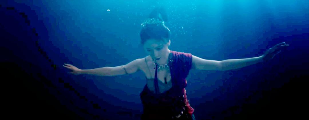 53岁扮少年，41岁装清纯少女，2022最烂10部电影，一部比一部辣眼