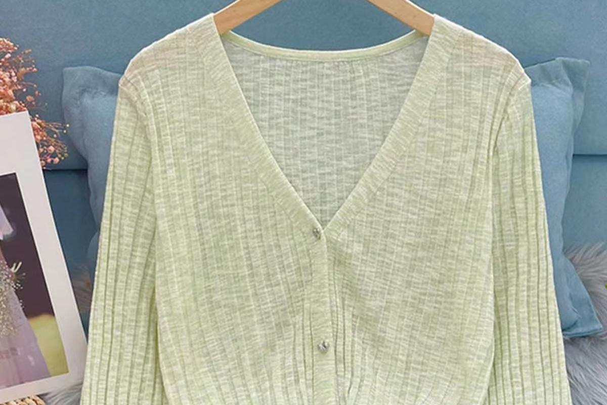 针织衫怎样打理不容易起球,针织衫怎么洗防止缩水呢