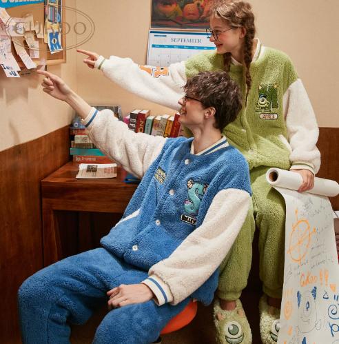 alexanderwang鍥炲綊绯诲垪,alexanderwang杩戞湡鏈嶈璁捐