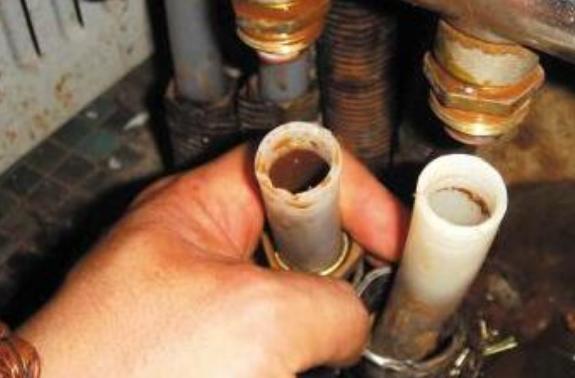 简易清洗地暖管,清洗地暖水管用什么工具