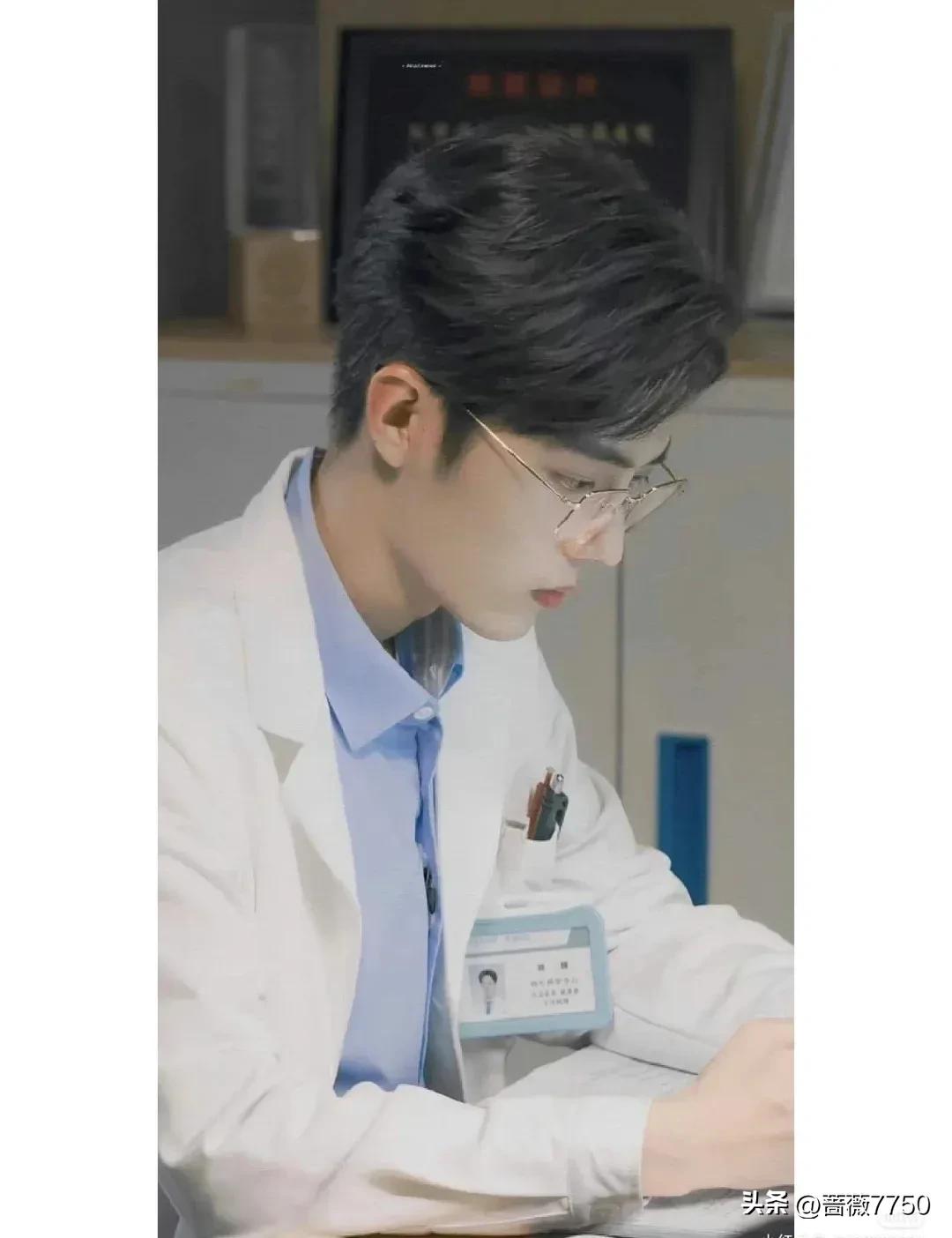 考多少分以上能考上口腔医学专业,410分可以报的口腔医学专业