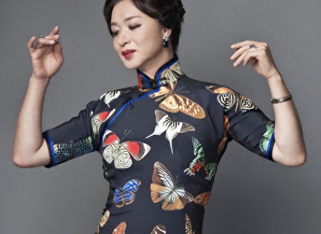 金星被问：做了变性手术后，他会无法抗拒和女人一起洗澡吗？