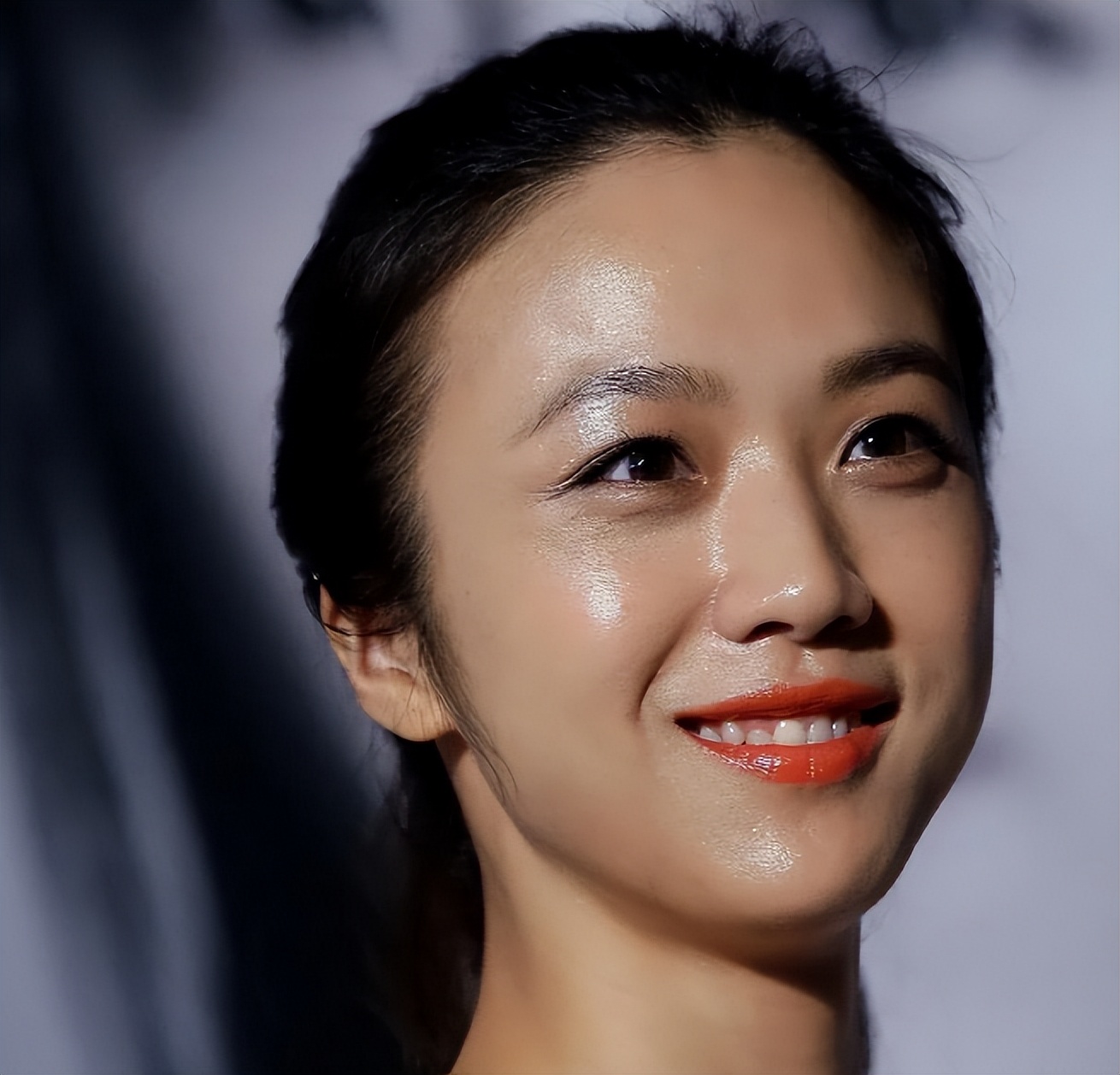 宋轶赵丽颖最新剧照,赵丽颖拍戏毛孔太抢镜