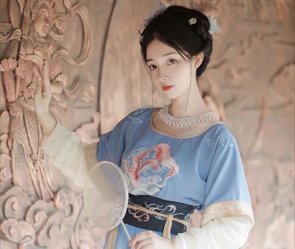 适合发朋友圈的诗句感悟,适合发朋友圈的诗句经典语录