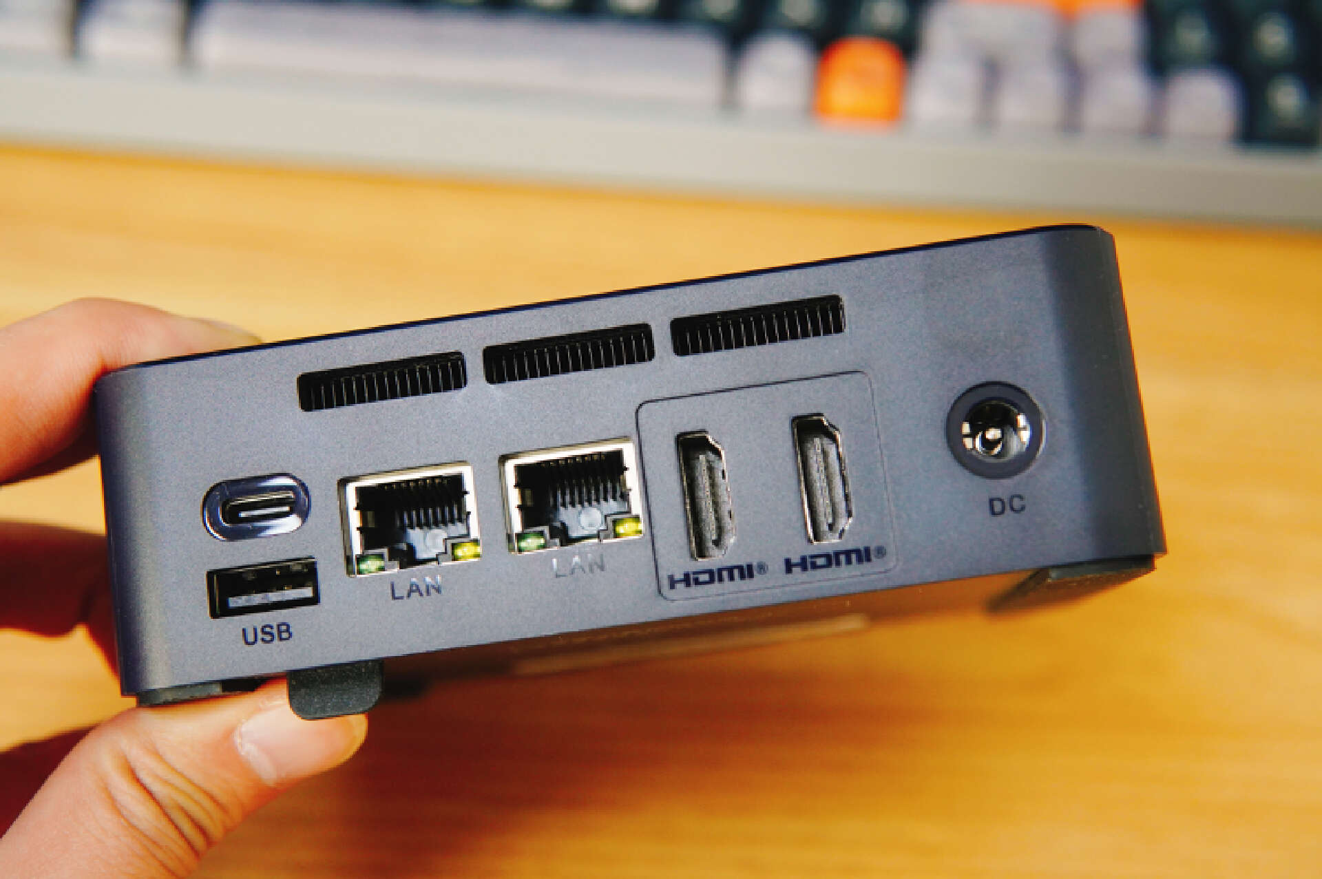 千元档影音办公首选，还有多彩配色，零刻EQ12迷你主机上手体验