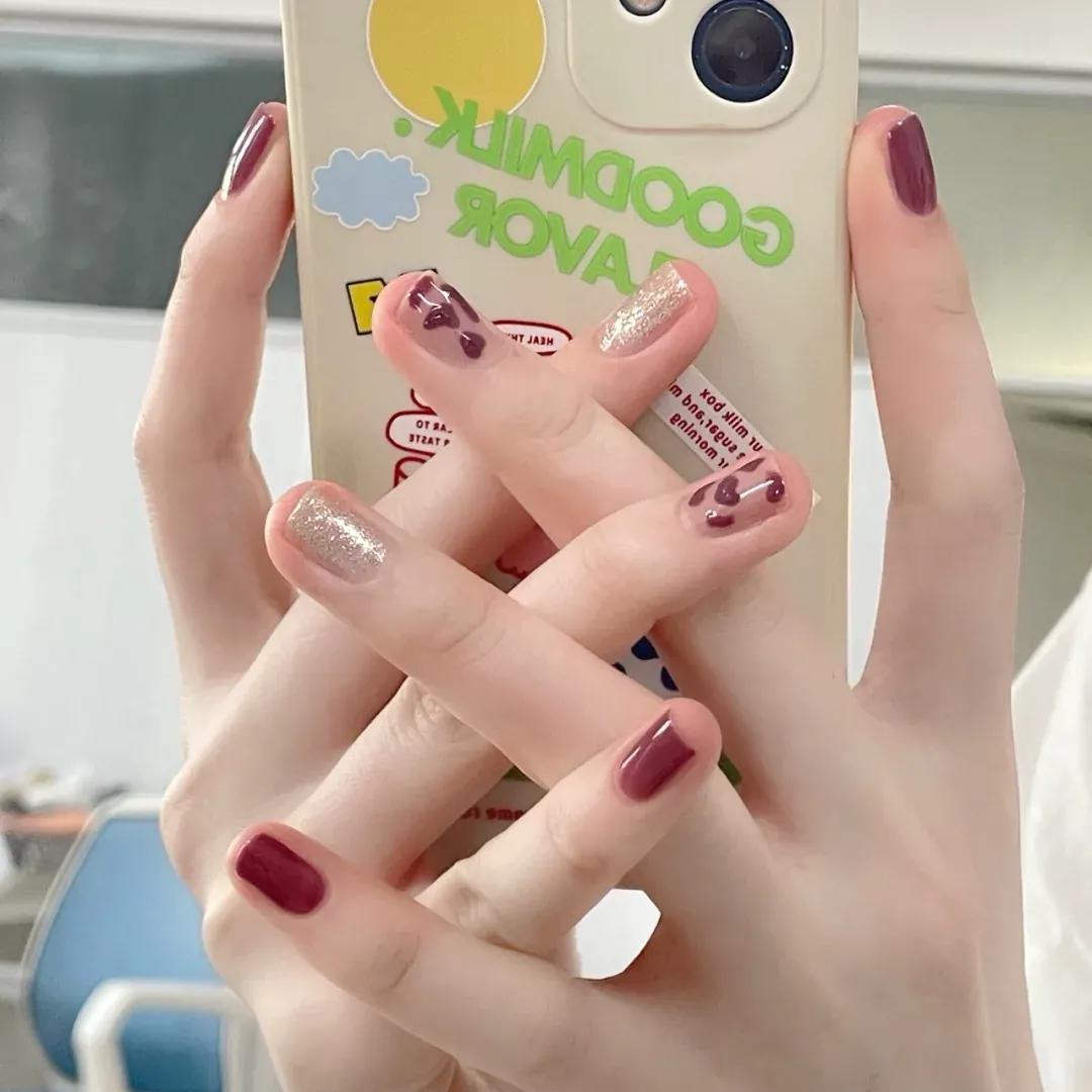 美甲图片好看又简单显白,美甲图片纯色显白简单又好看