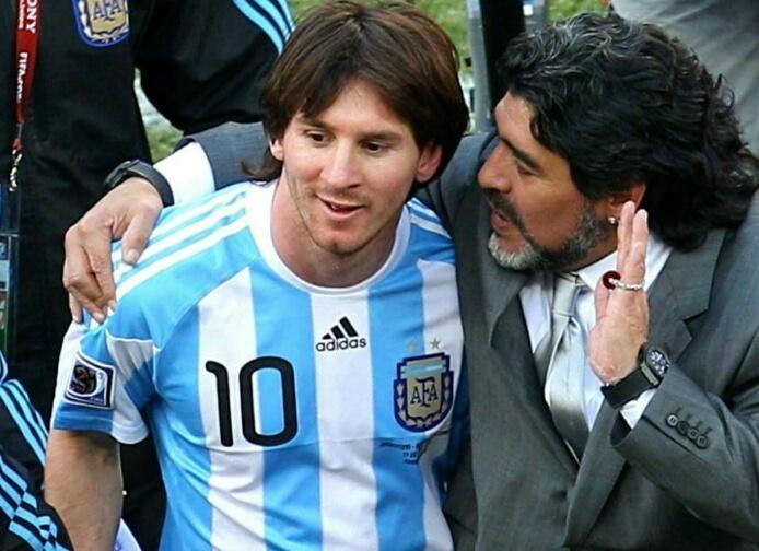 意大利巨星评价梅西,资深球迷评价马拉多纳和梅西