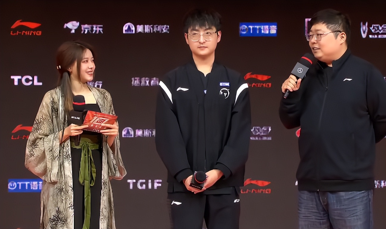 tt战胜wbg第一局ban位,tt战胜wb直播回放