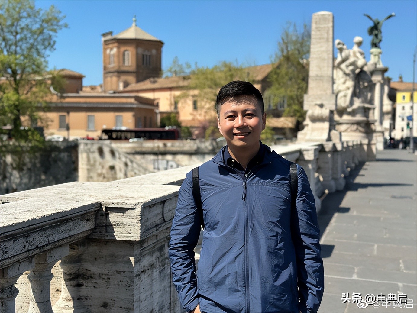 马修养家糊口,马修斯年薪收入