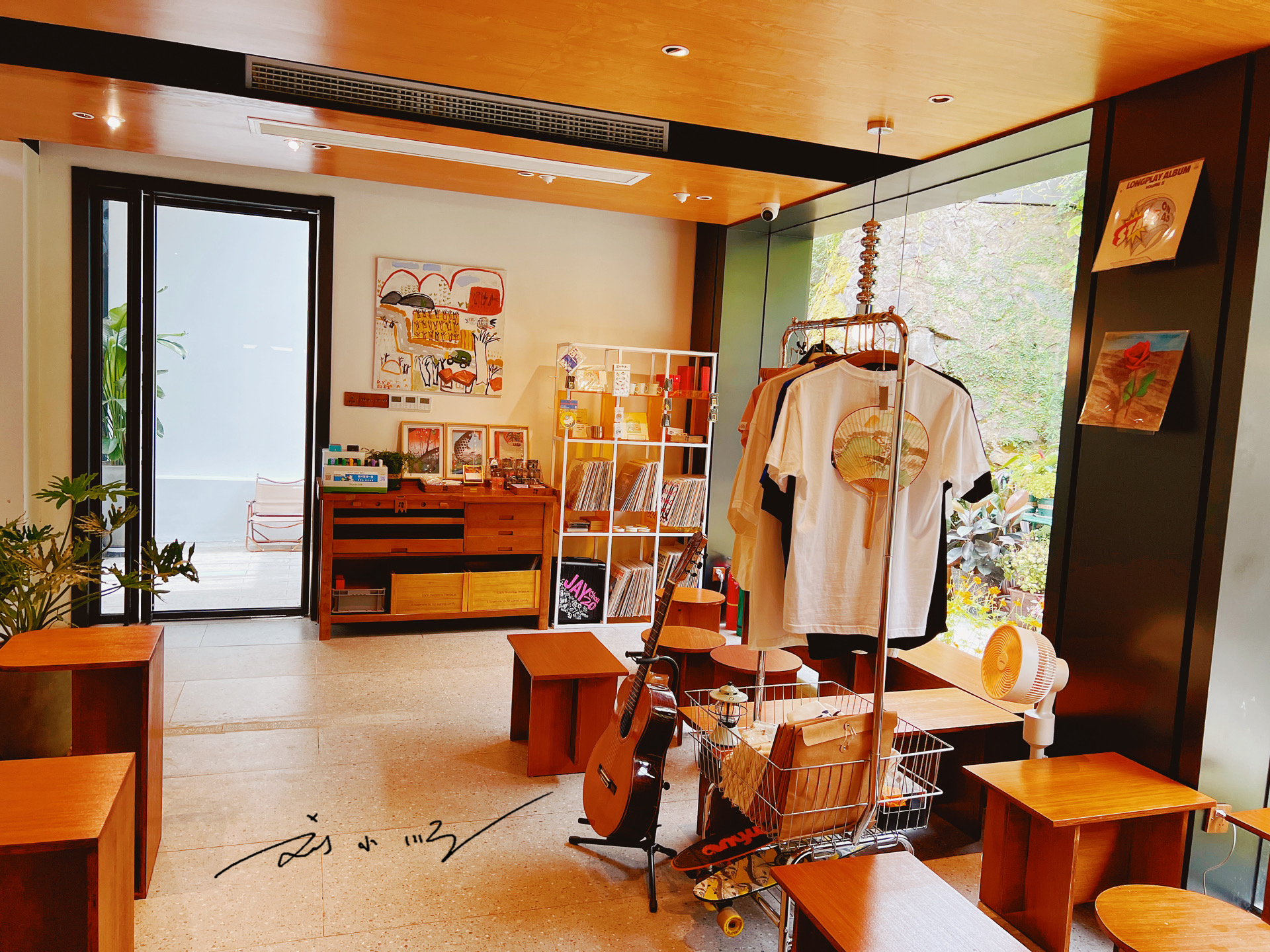 浙江临海这家网红书店，开在台州府城文化旅游区，好多游客来打卡