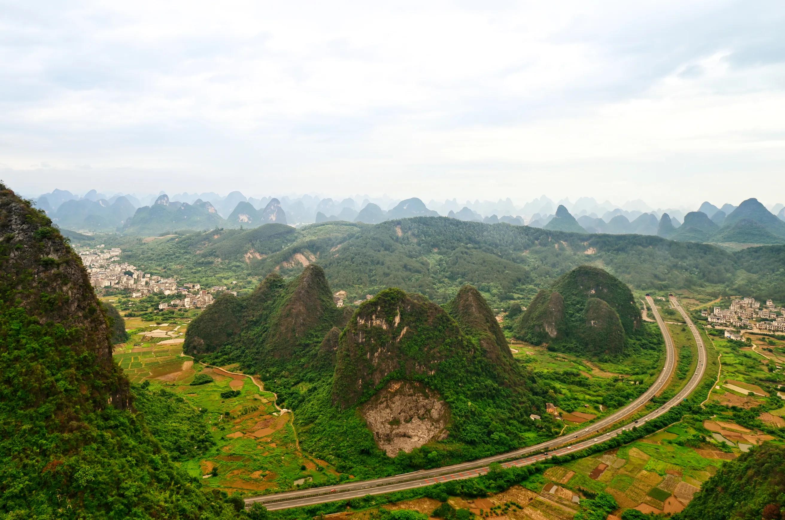 阳朔十里画廊油菜花,阳朔十里画廊视频
