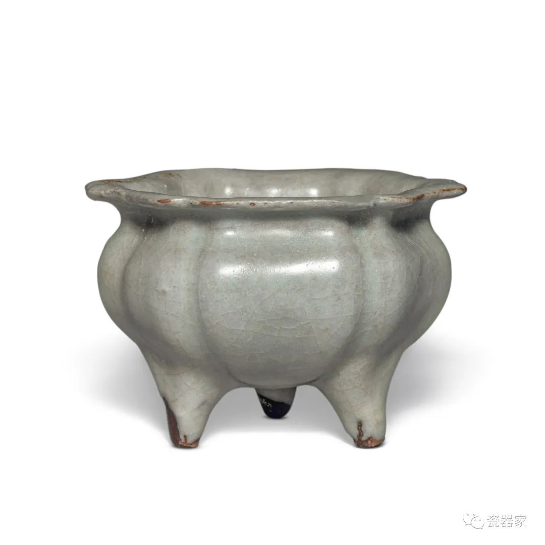 苏富比瓷器秋拍 (苏富比19年香港瓷器春拍)