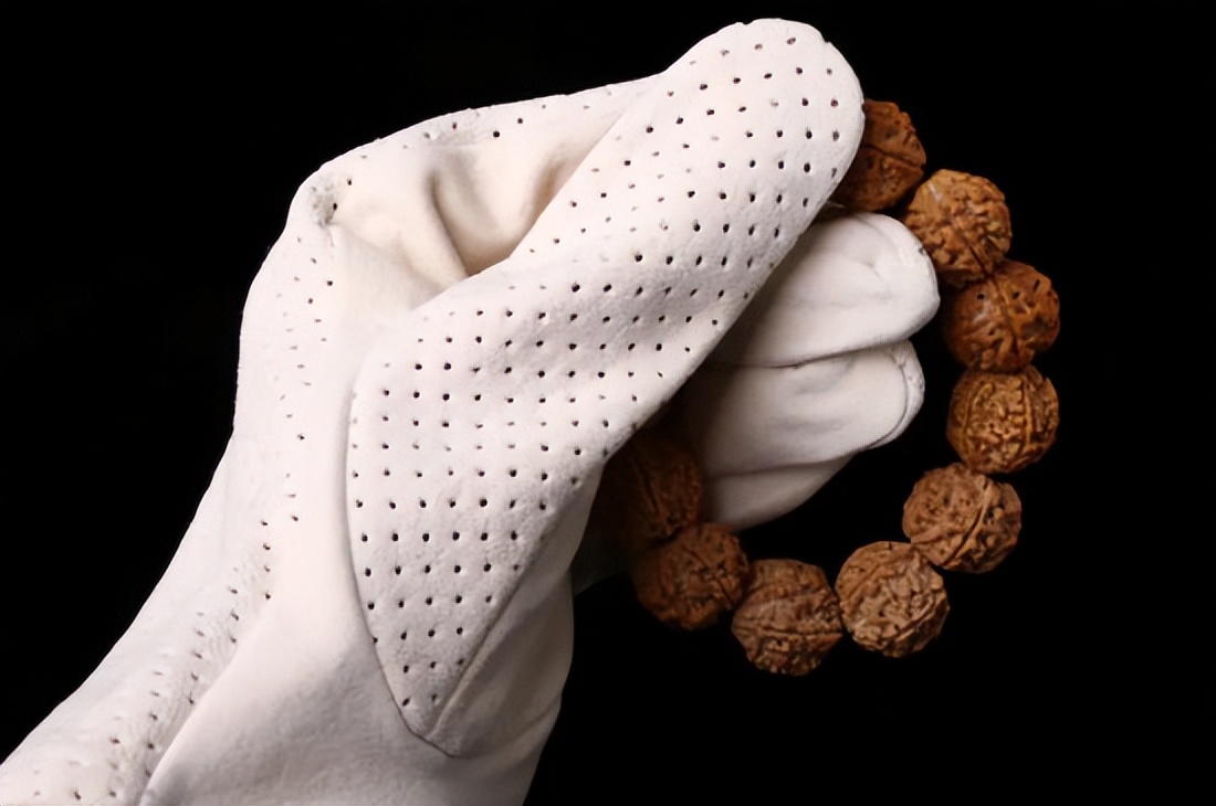 手串盘黑了用什么砂纸,手串盘有的地方黑怎么办