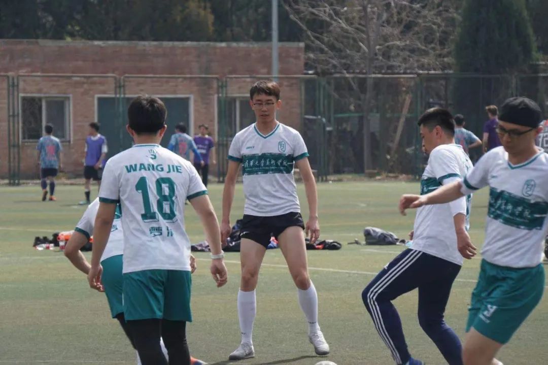 毕业生专访完整视频,毕业生专访片头