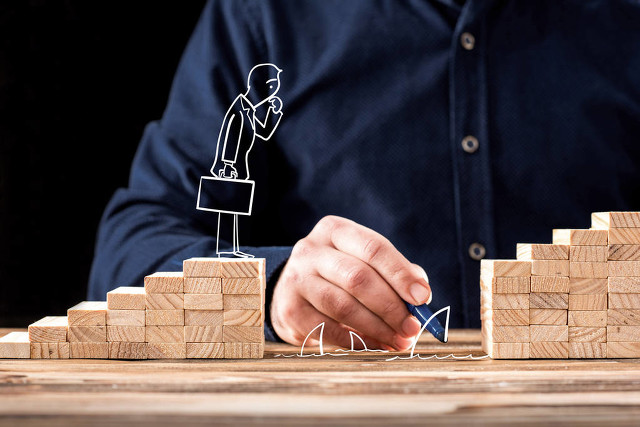 周鸿祎谈年轻自己,周鸿祎对工作不满足的心态