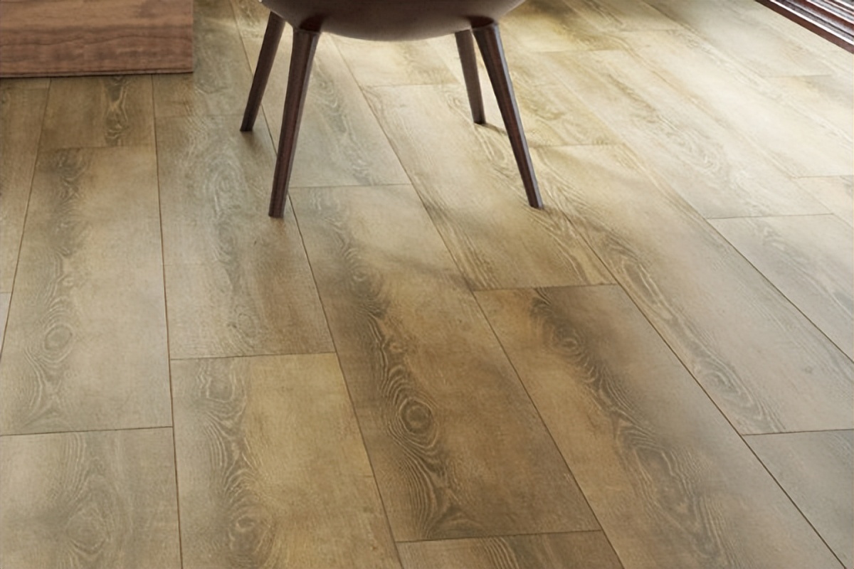 石晶地板好用么,比利时乐迈石晶地板是一线品牌吗