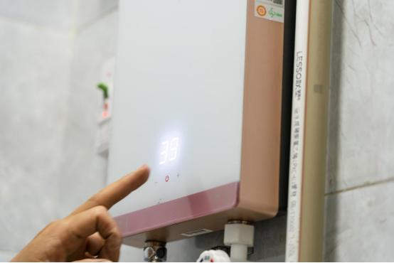 奥特朗即热式电热水器排第几名,奥特朗即热式热水器测试