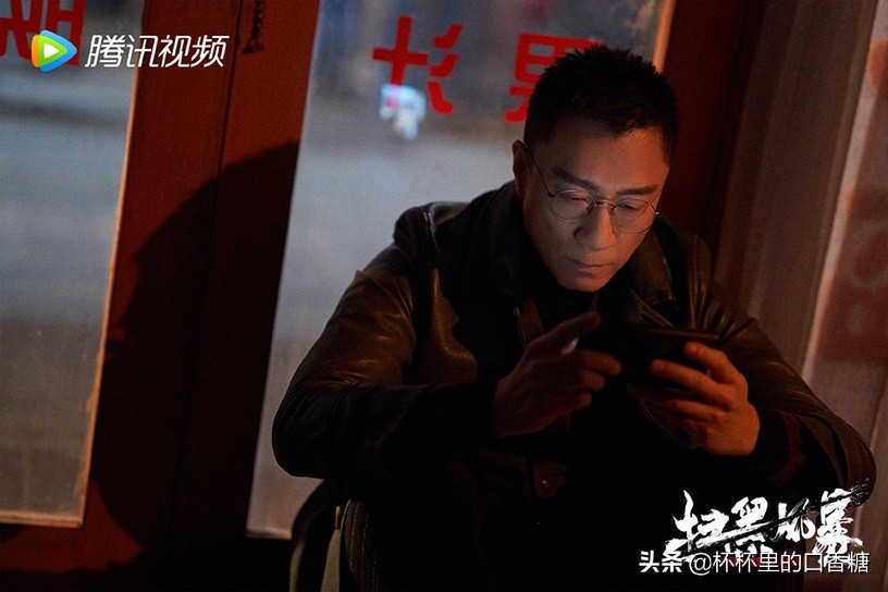 白敬亭龚俊谁帅,2023年男演员人气排行榜