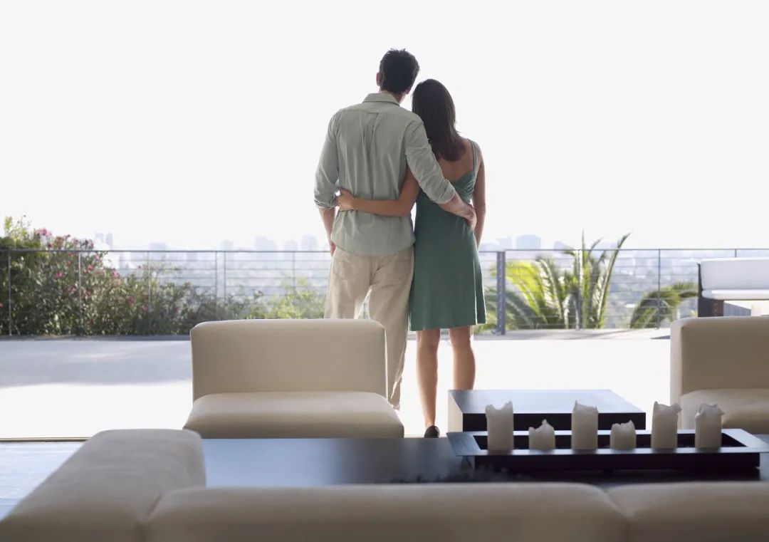 人体润滑剂，对女性伤害大还是对男性？能长期用吗？听医生怎么说