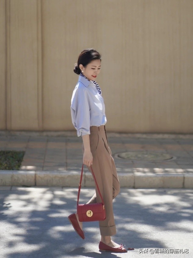 小白鞋马丁靴,小白鞋马丁靴圆头