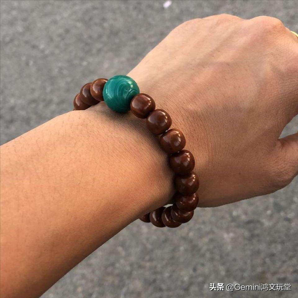 文玩手串男的戴哪种意义好,各种文玩手串佩戴效果男