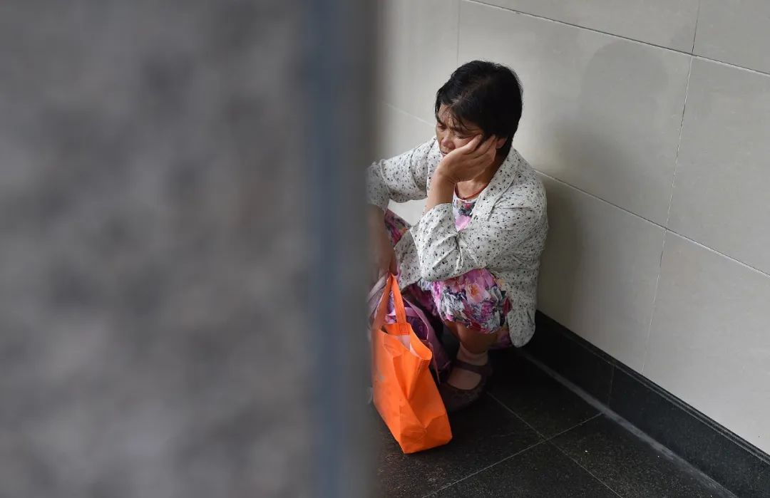 县城里的房子都卖给谁了,把县城的房子卖了正确吗