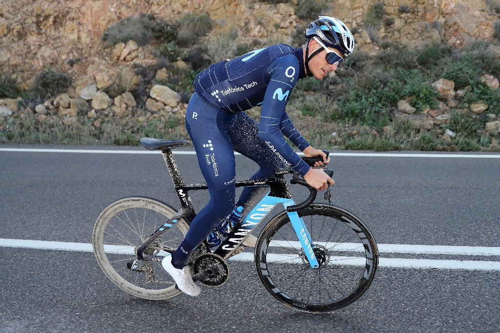 骑自行车应该有什么配件,自行车骑手都用的是什么自行车