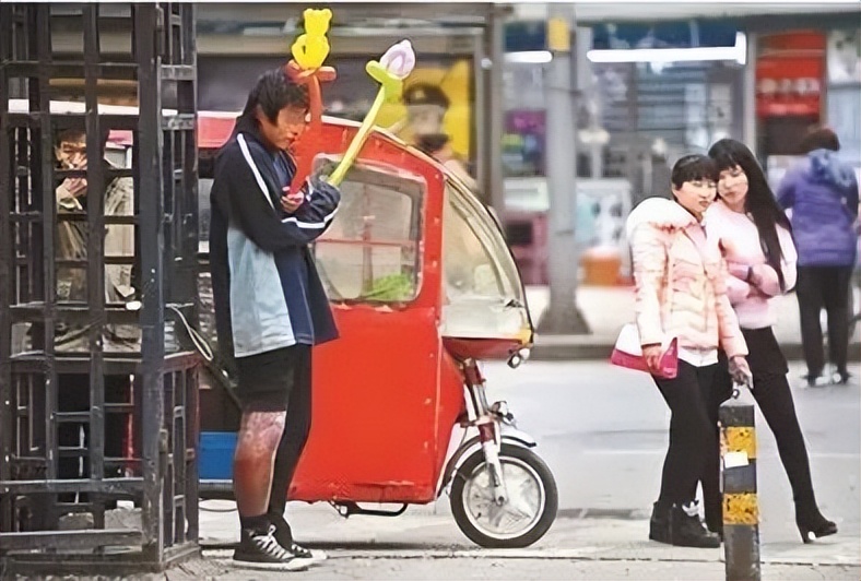 北大高材生炒股亏了200多,北大才子炒股亏400万