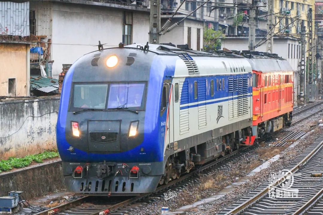 铁影|火车坐船过大海——粤海铁路运转记