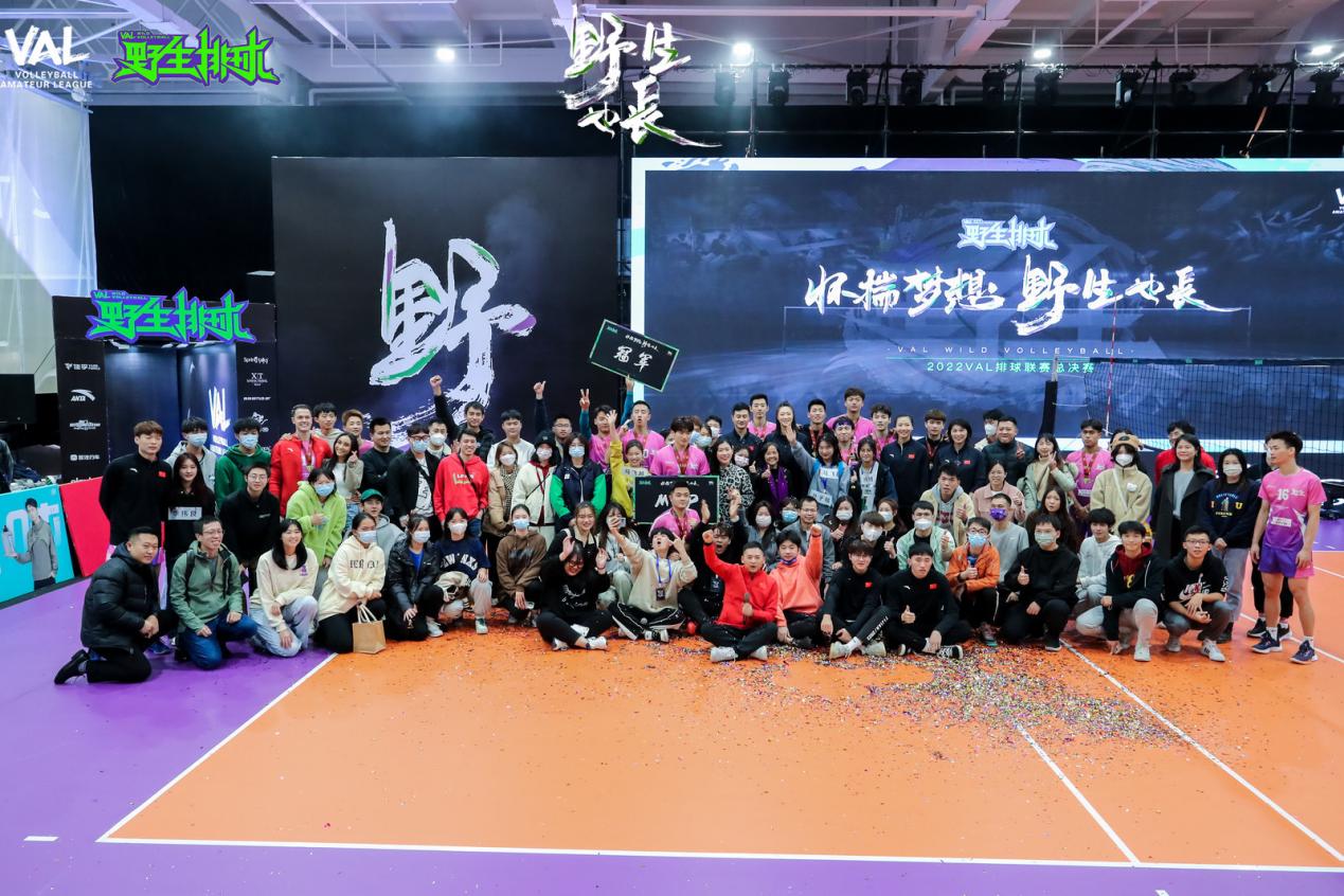 女排魏秋月惠若琪,惠若琪魏秋月观战