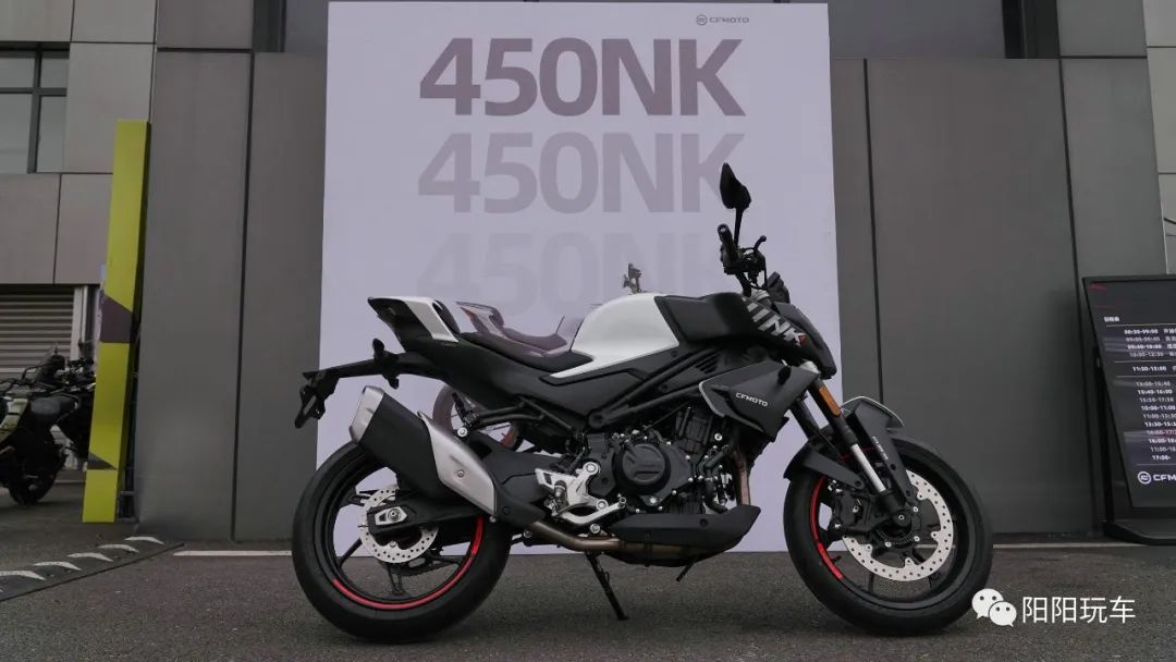 春风nk450街车坐高,国产三万五以内的四缸摩托车