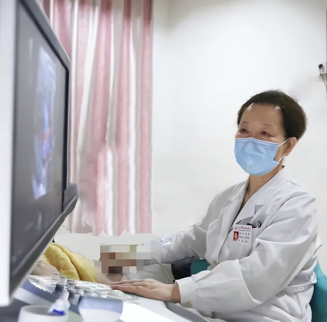 阴道彩超可检查出什么症状,检查妇科很可怕吗