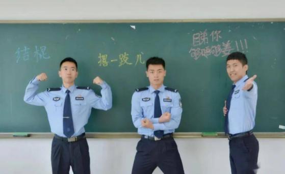 警察学院毕业震撼场面,辽宁警察学院新生报到