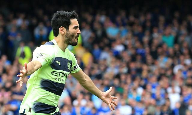 曼城的多库2球2助攻独造4球,曼城豪取9场不败狂进23球