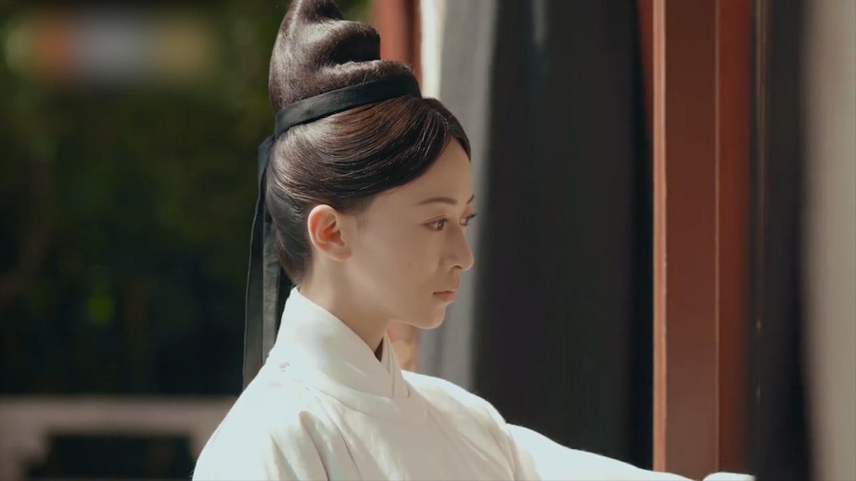 乾隆驾崩留下的嫔妃都活了多久,乾隆死后他的妃子都是什么下场