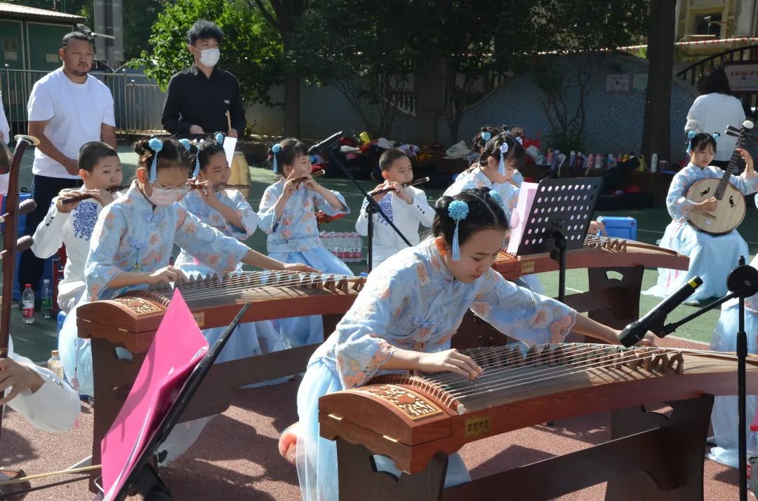 家门口的好学校有哪些,滨河小学简介