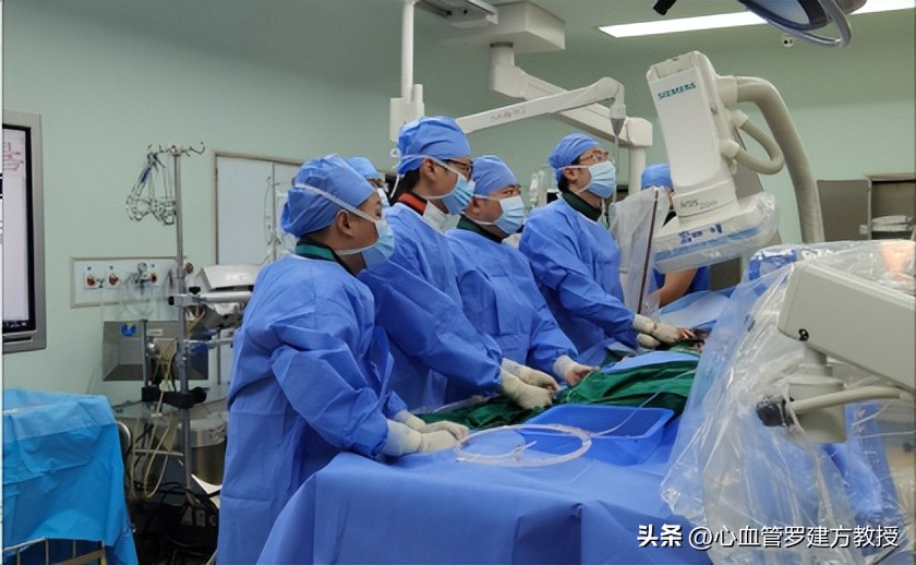 主动脉瓣狭窄的典型三联征表现,主动脉瓣狭窄治疗新技术