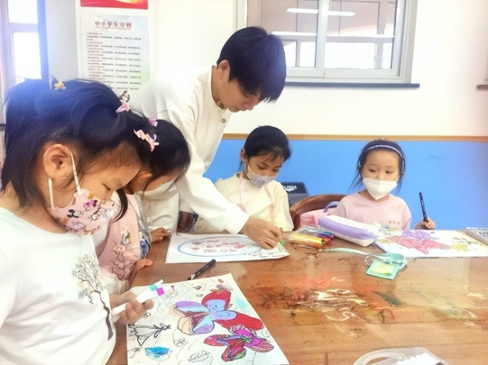 快乐“去上学”幸福“小时光”大连市甘井子区实验小学辛博街校区