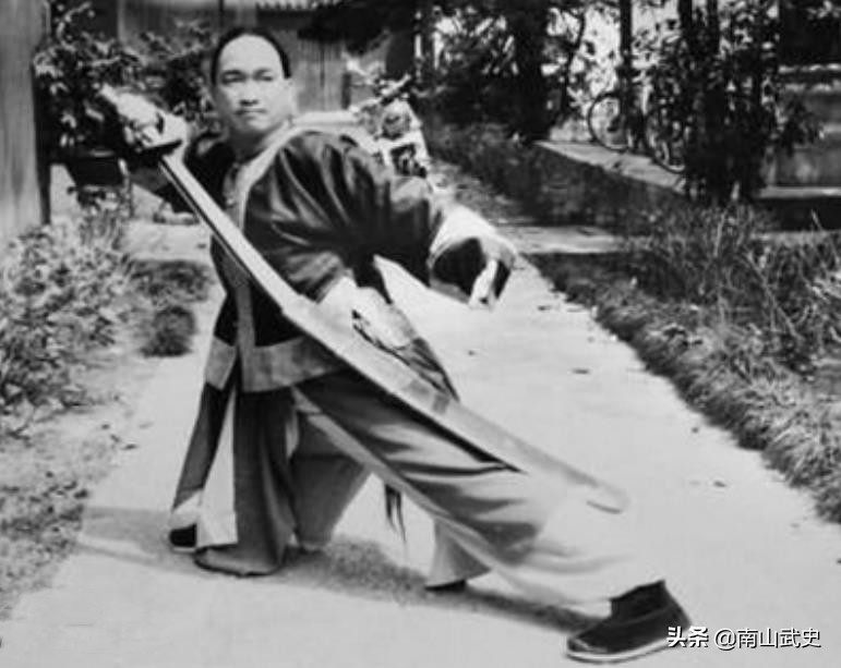 一代刀王徐其成,徐其成太极剑