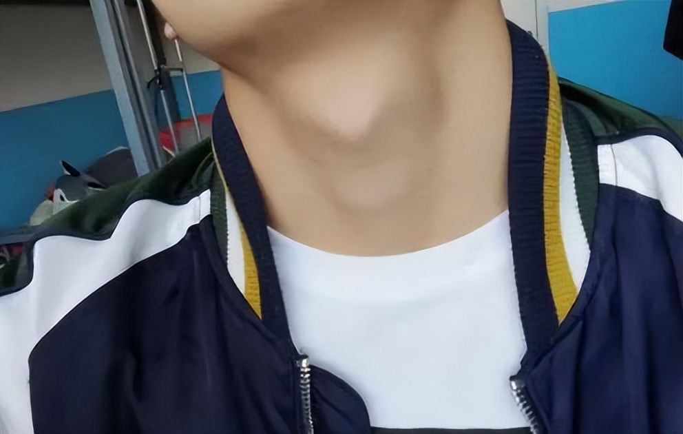 男生的喉结，为什么不能随便“摸”？女生不妨提前了解一下