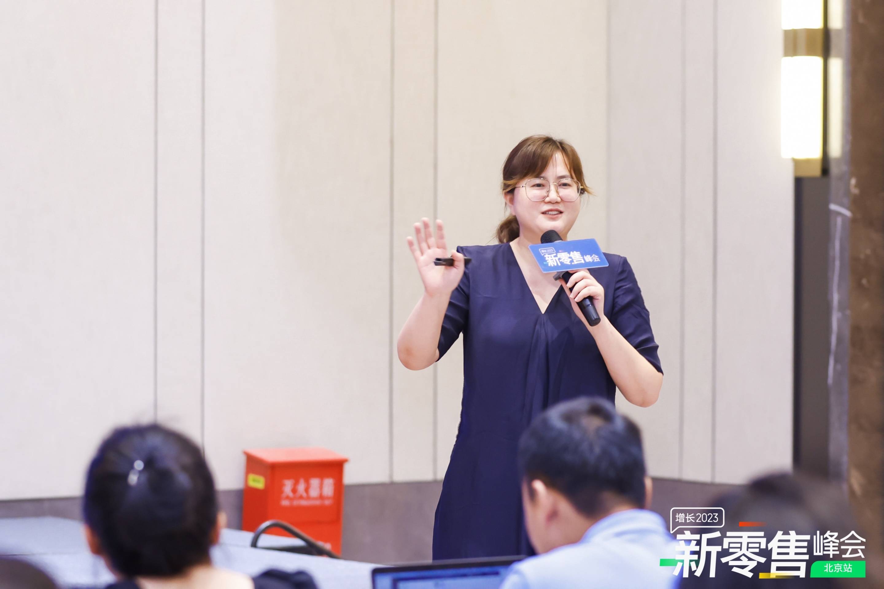 有赞新零售带来的启示,有赞与商家共建新零售体验店