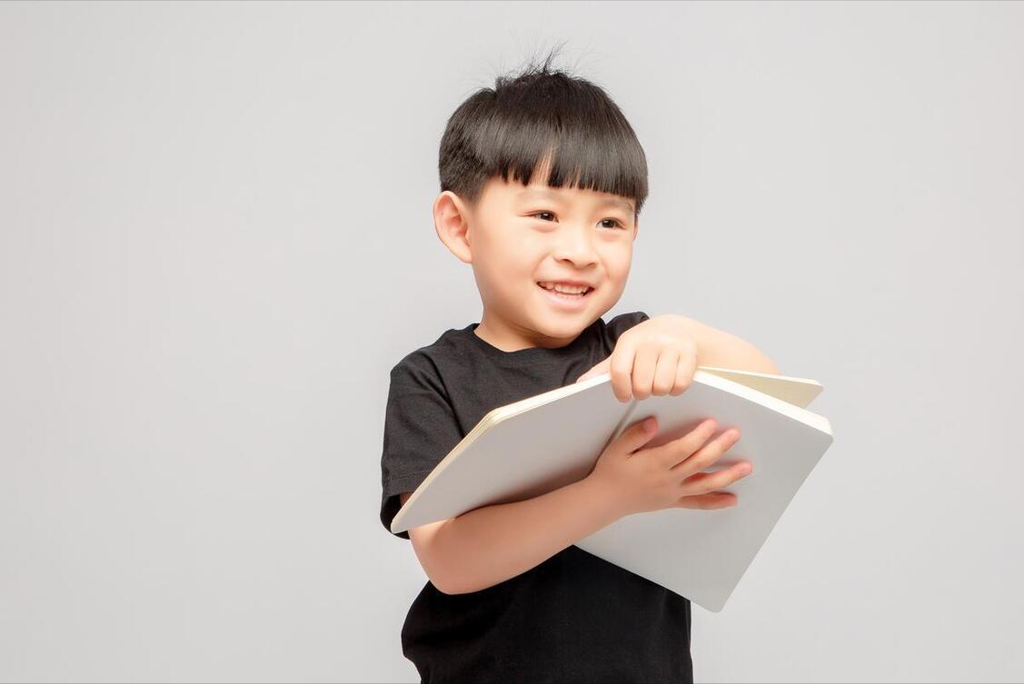 男孩开窍晚高中后劲大,三岁开窍晚的男孩怎么培养