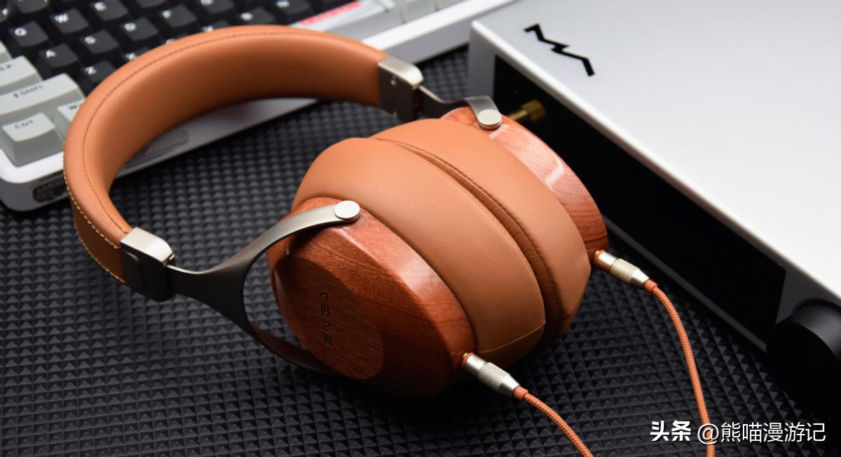 头戴开黑耳机测评推荐,耳机头戴式测评评价甜辣风