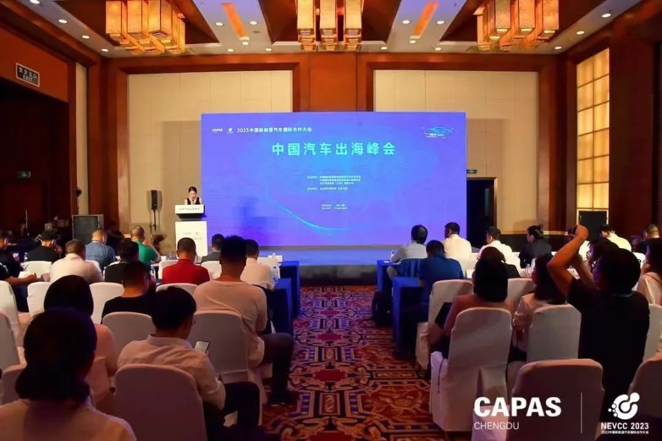 狂飙新能源,新能源汽车消费潜力持续释放