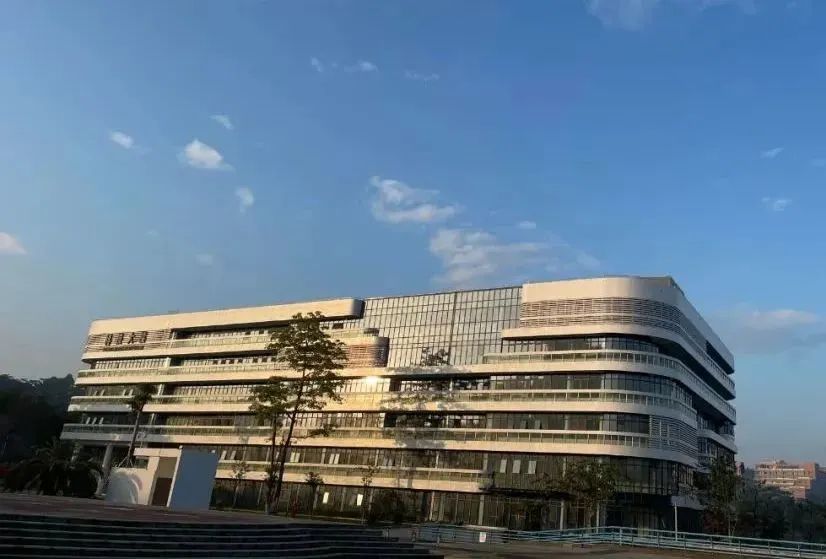 广东湛江医学院,广东医科大学是湛江的吗