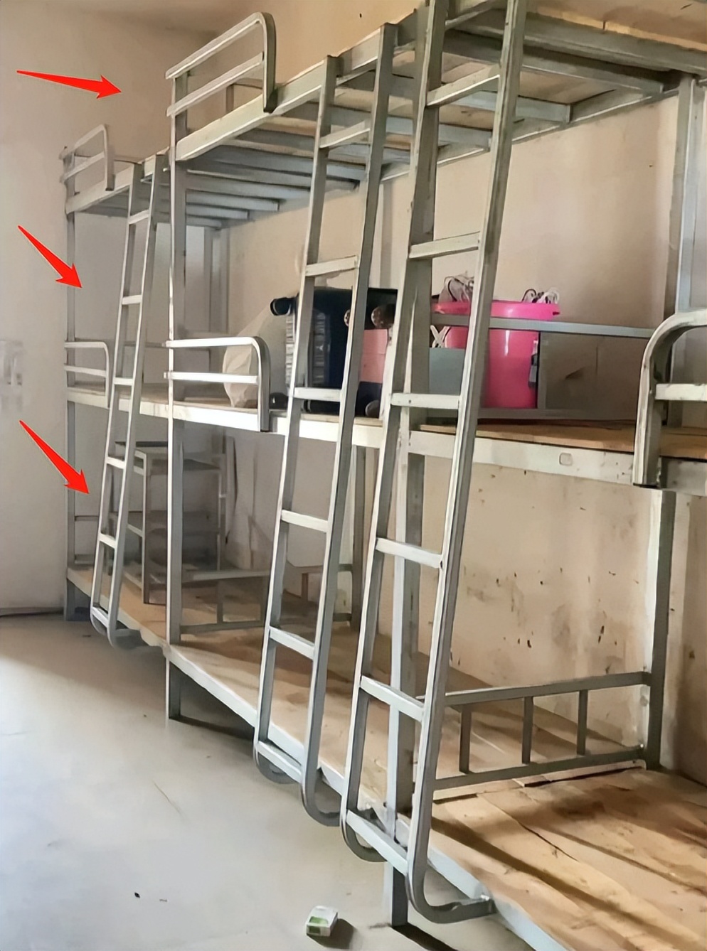 新生入学必看宿舍床位选择指南,新生选宿舍时这3个床铺尽量远离