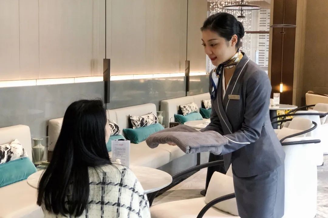 越秀服务,越秀服务创新